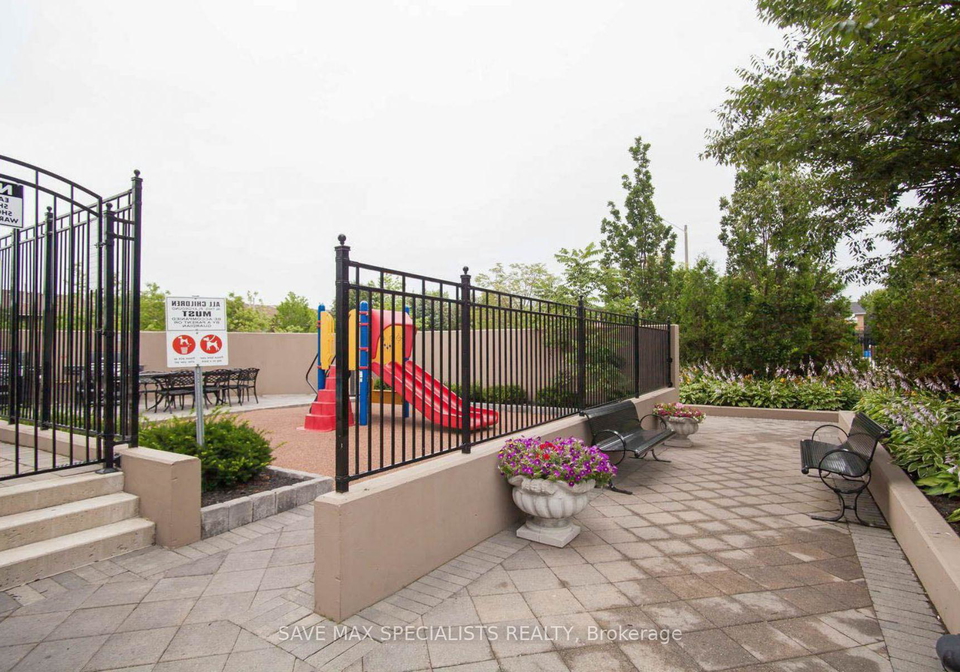 220-forum-drive-mississauga-ontario-w12959752