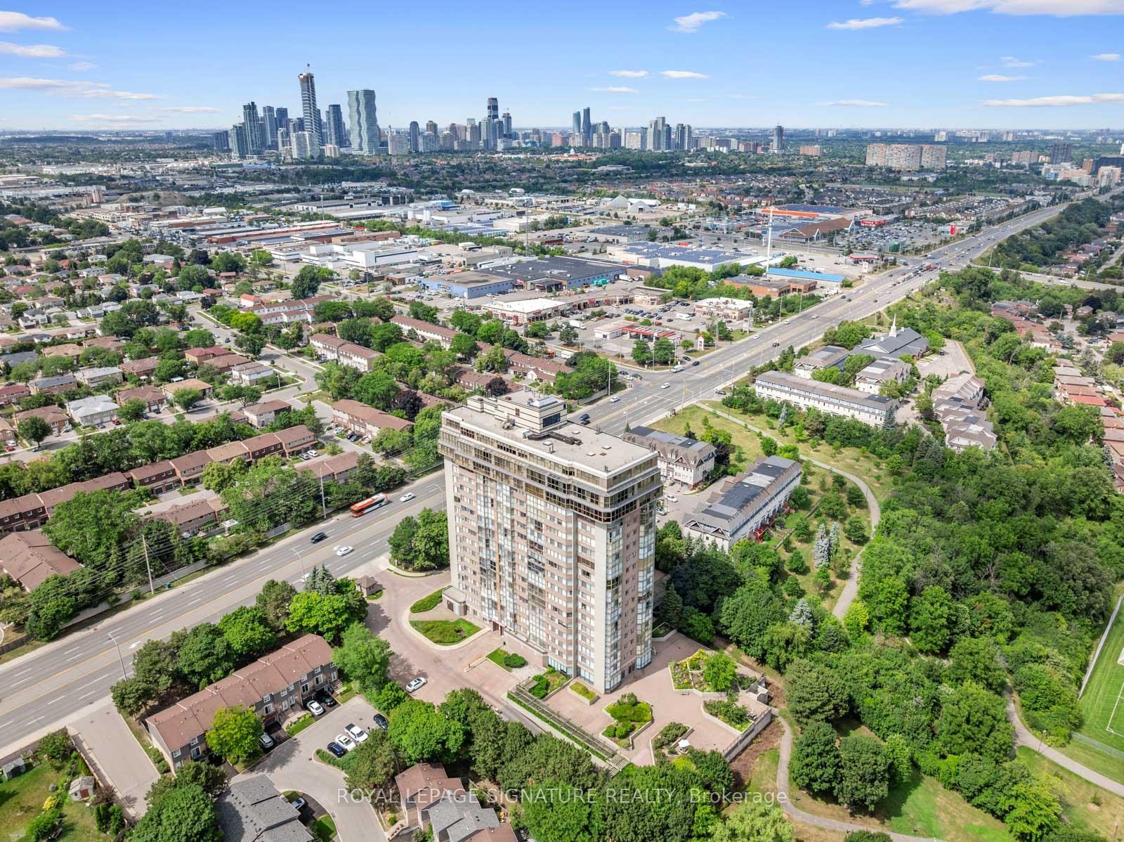 880-dundas-street-w-mississauga-ontario-w12959794