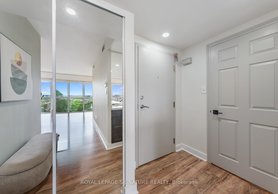 880-dundas-street-w-mississauga-ontario-w12959794