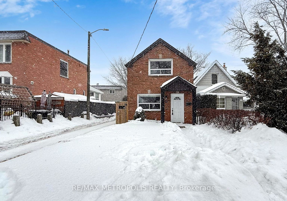 15-eileen-avenue-toronto-ontario-w12960026