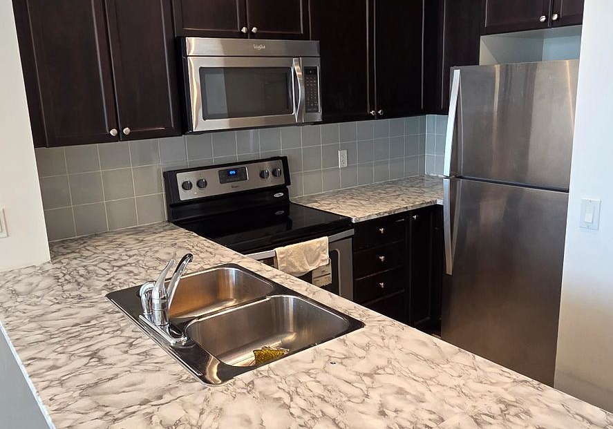 339-rathburn-road-w-mississauga-ontario-w12960110