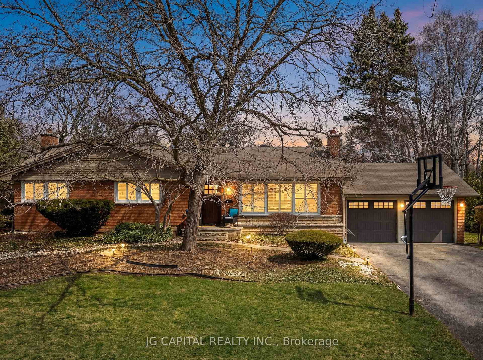 319-south-court-s-burlington-ontario-w12960254