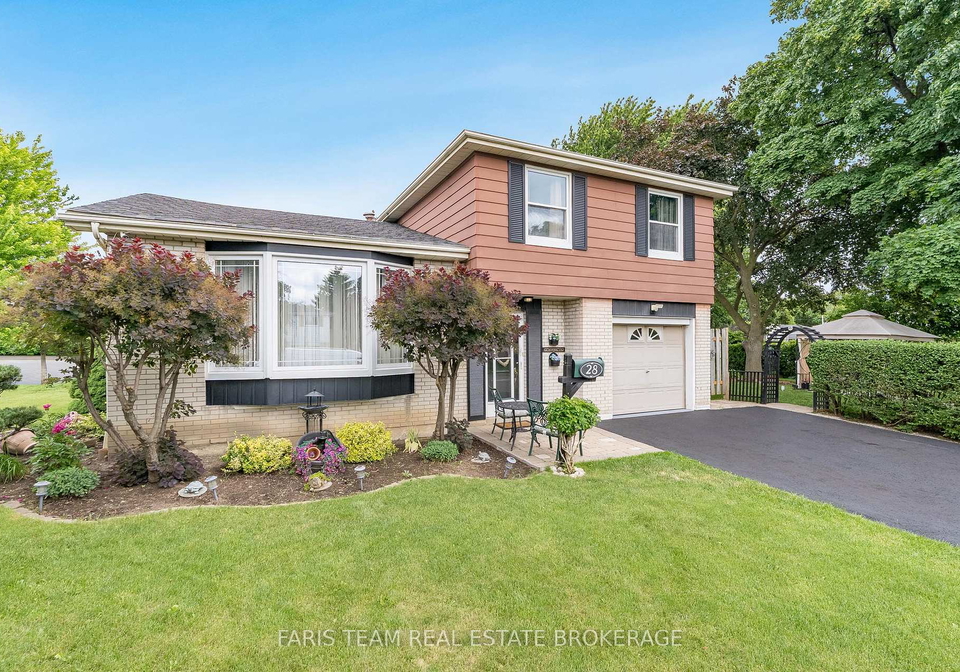 28-bromley-crescent-brampton-ontario-w12960372