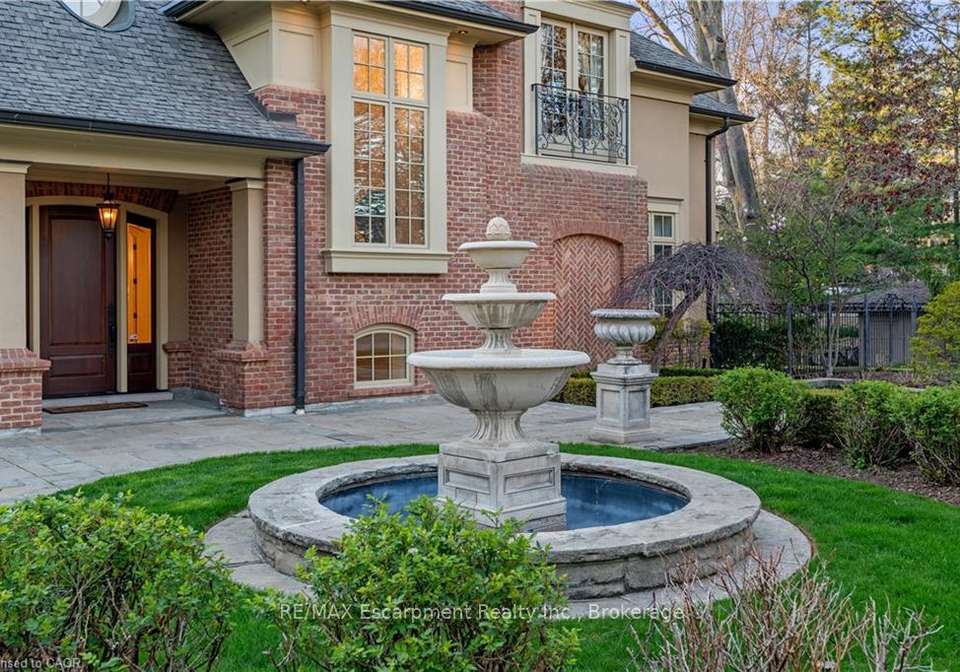 1081-argyle-drive-oakville-ontario-w12960602