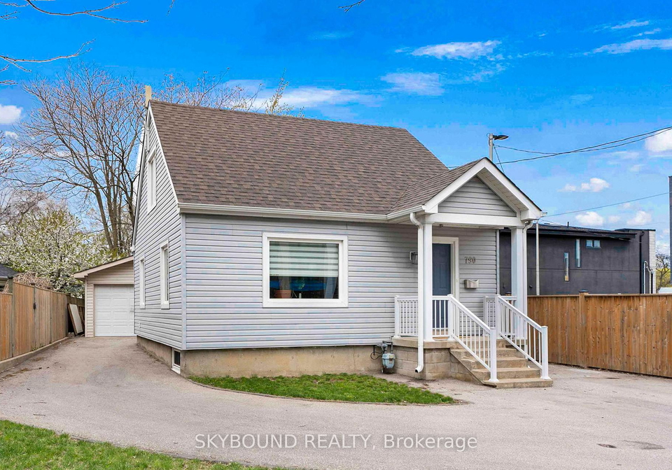 790-the-queensway-etobicoke-ontario-w12960658