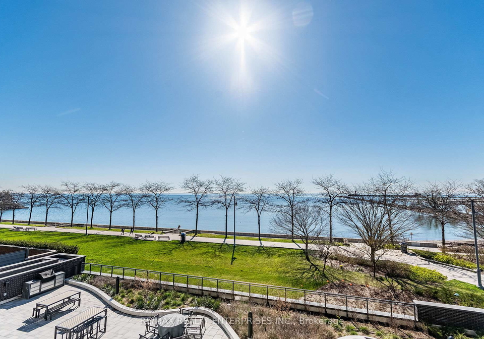 55-port-street-e-mississauga-ontario-w12960676
