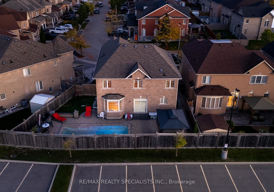 95-heslop-circle-brampton-ontario-w12961384