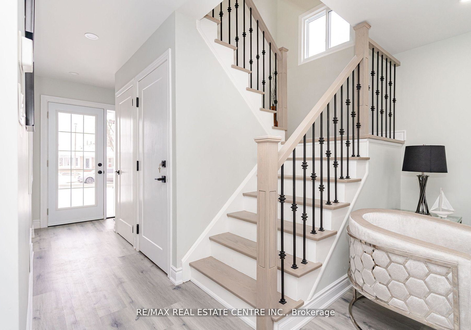 35-feltre-avenue-orangeville-ontario-w12961446