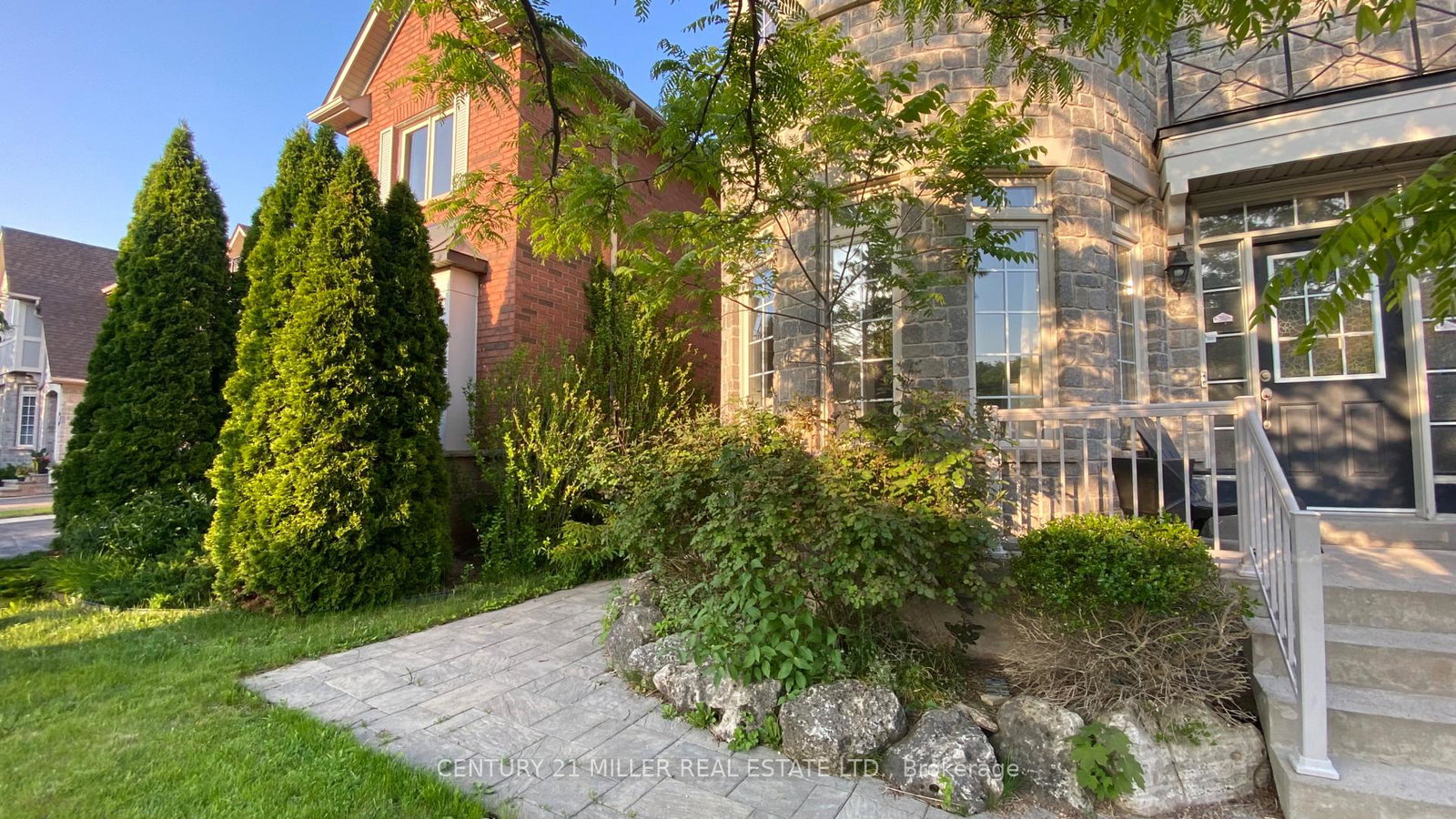 springflower-way-oakville-ontario-w12961748