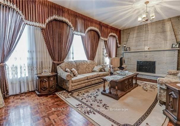 32-fenton-way-brampton-ontario-w12961830