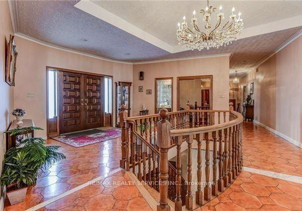 32-fenton-way-brampton-ontario-w12961830