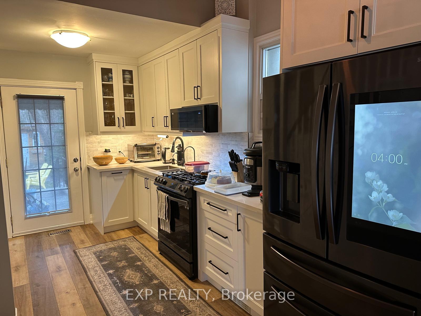 172-eileen-avenue-toronto-ontario-w12961930