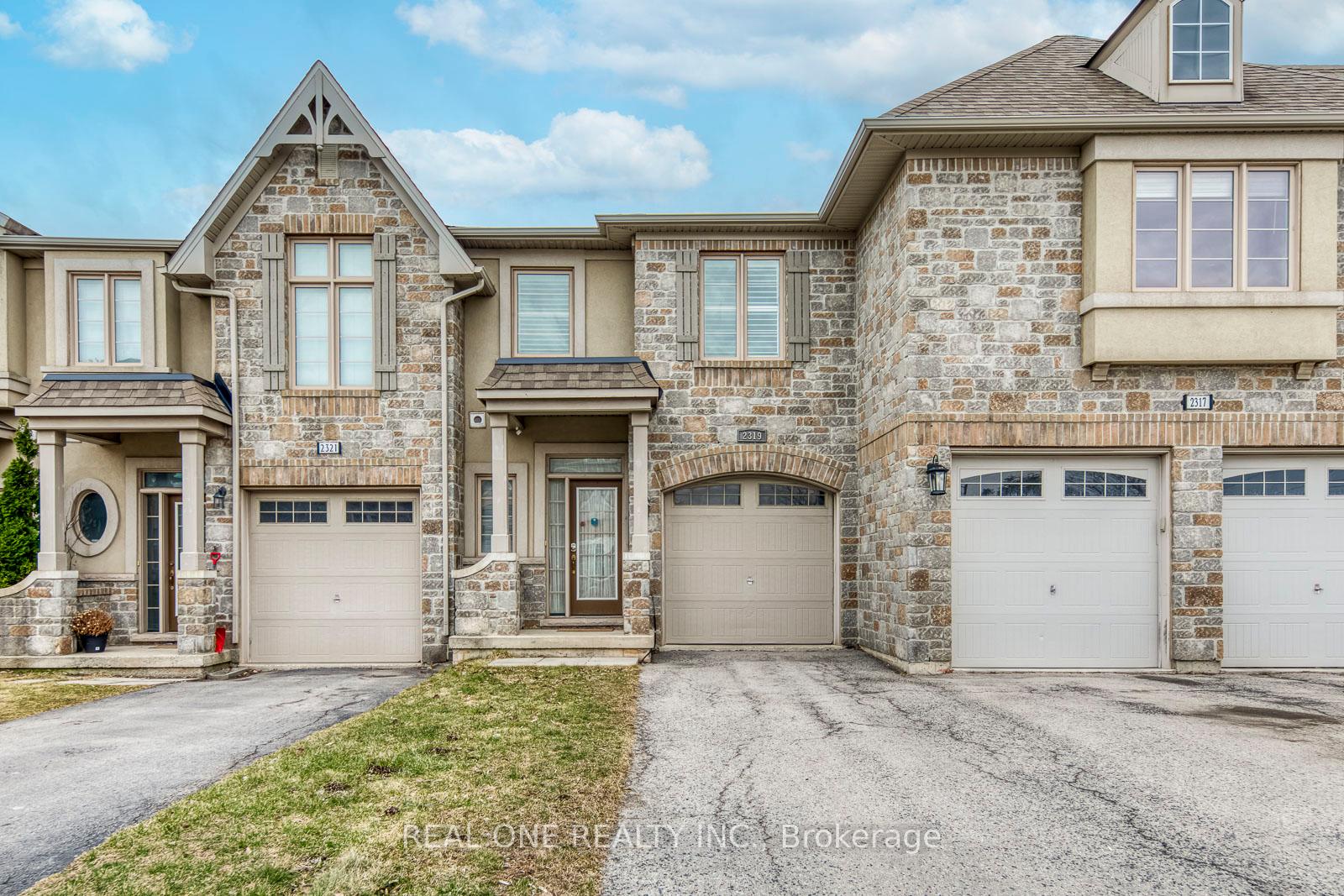 2319-stone-glen-crescent-oakville-ontario-w12962384