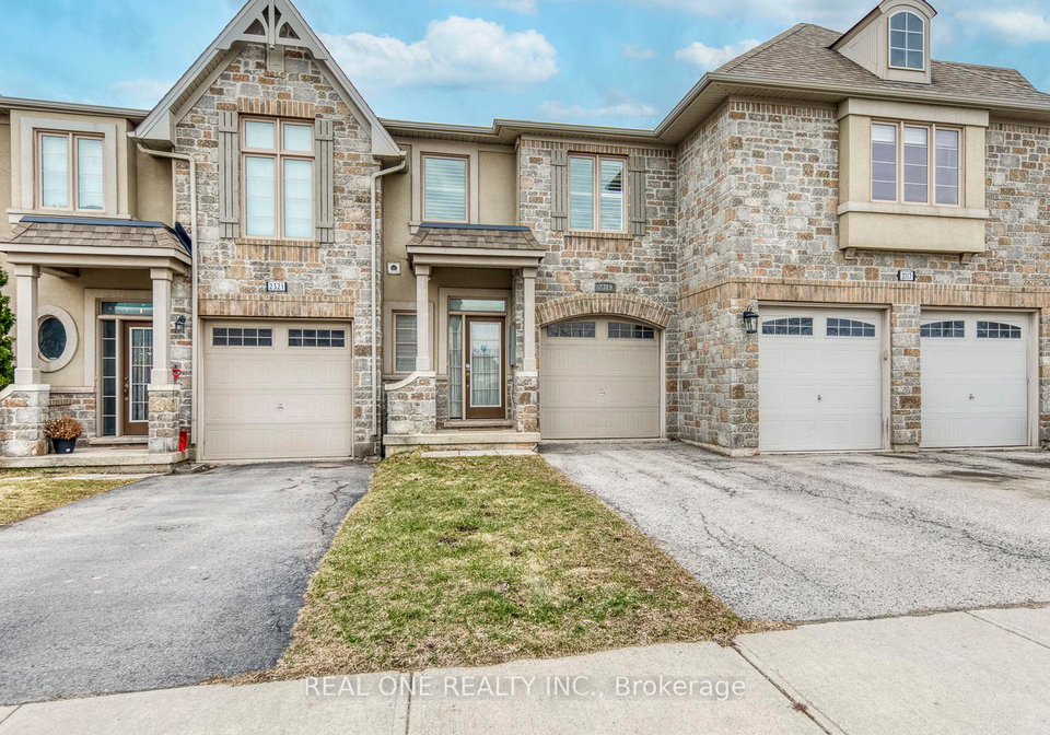 2319-stone-glen-crescent-oakville-ontario-w12962384