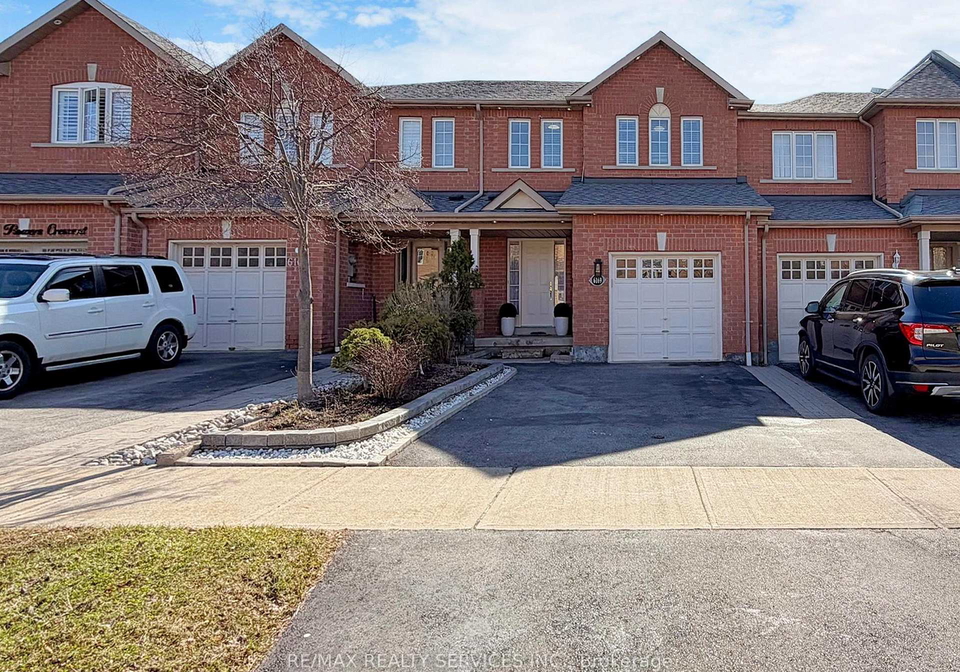 6169-rowers-crescent-mississauga-ontario-w12962618