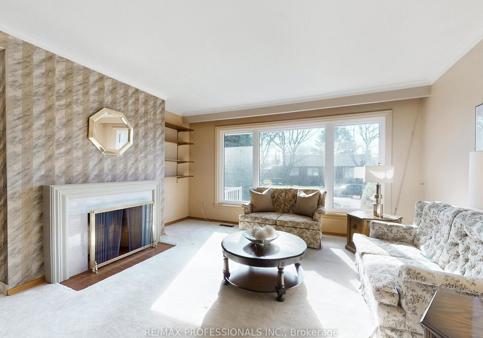 1579-liveoak-drive-n-mississauga-ontario-w12962896