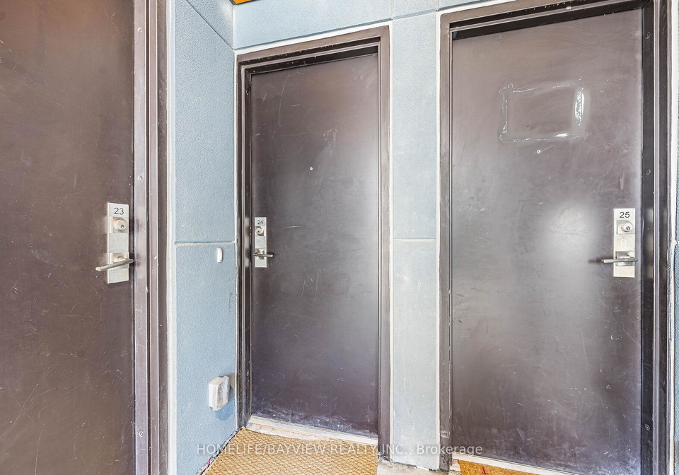 10-brin-drive-etobicoke-ontario-w12963872