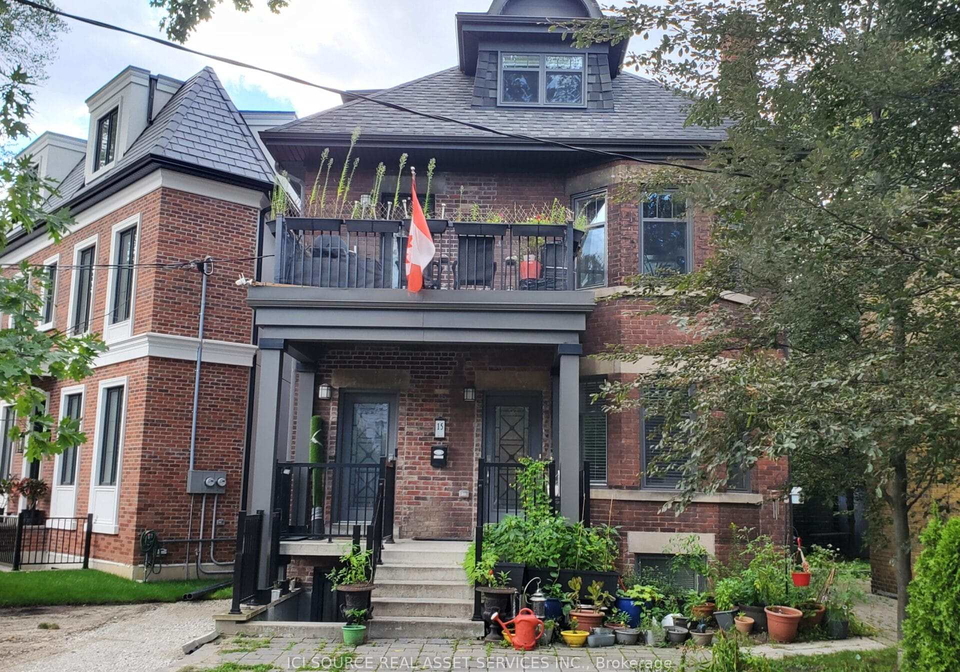 15-highview-crescent-toronto-ontario-w12963984