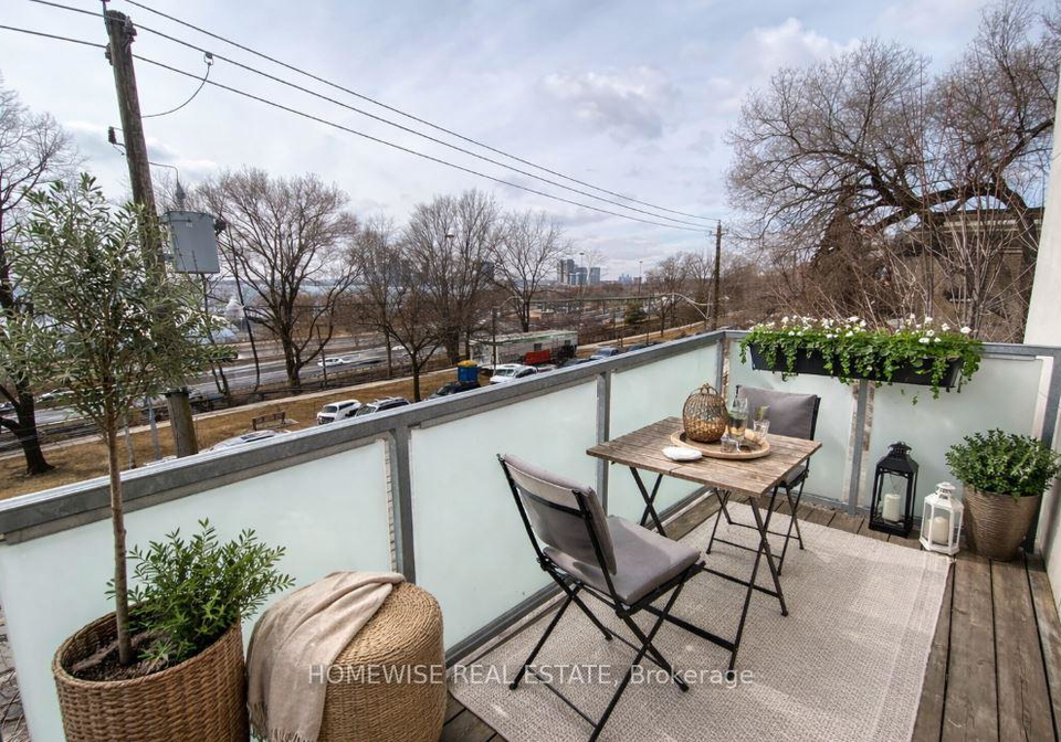 1-triller-avenue-toronto-ontario-w12964992