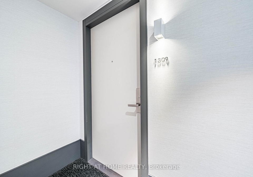 30-gibbs-road-etobicoke-ontario-w12965344