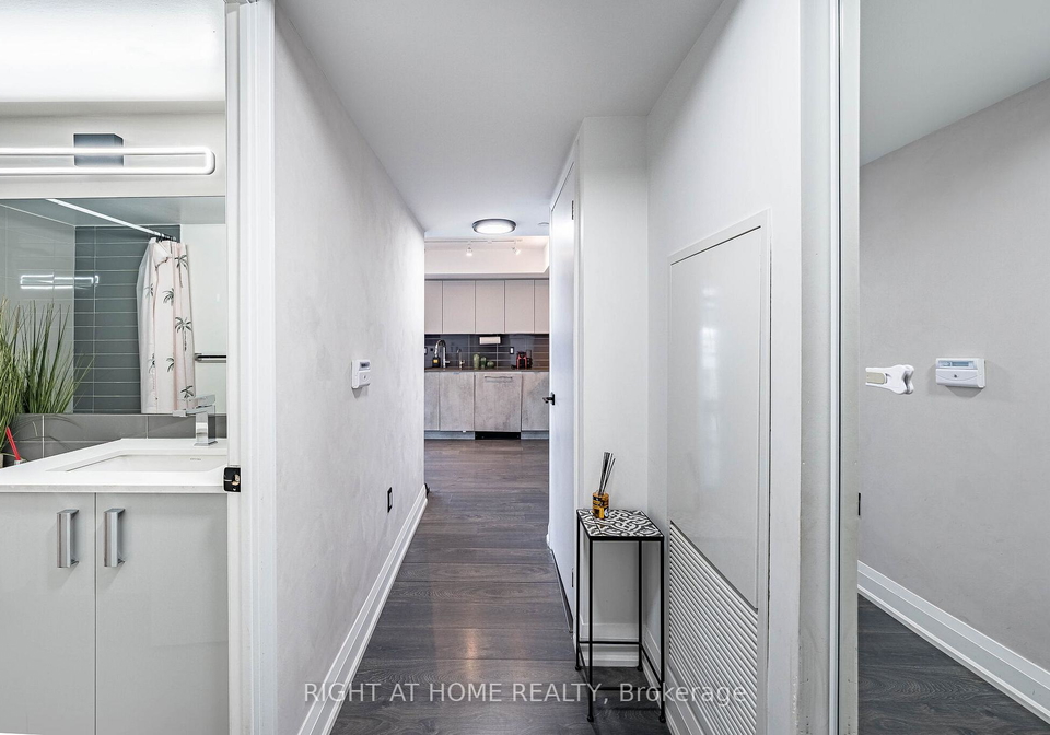 30-gibbs-road-etobicoke-ontario-w12965344