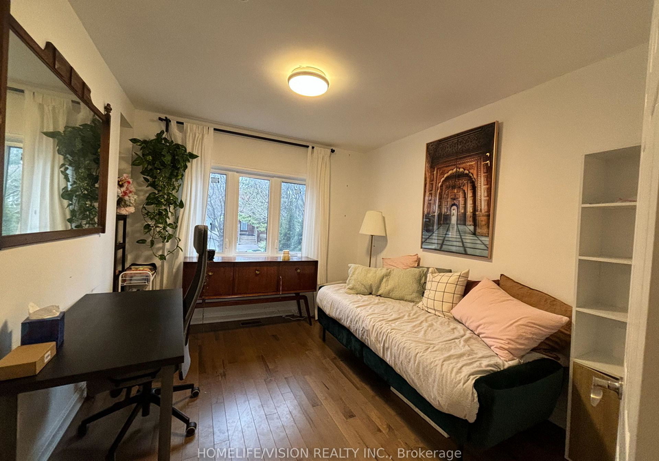 143-belgravia-avenue-north-york-ontario-w12965572