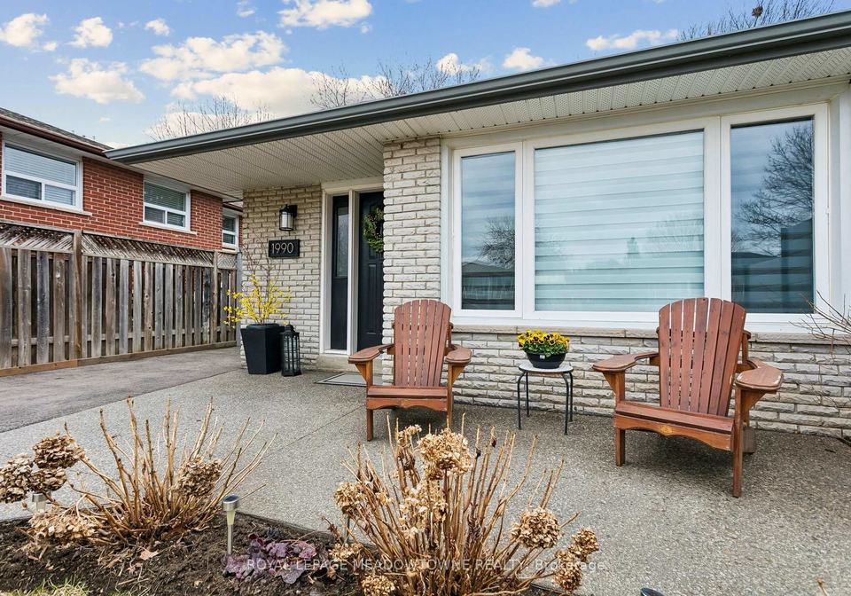 1990-silverberry-crescent-s-mississauga-ontario-w12965762