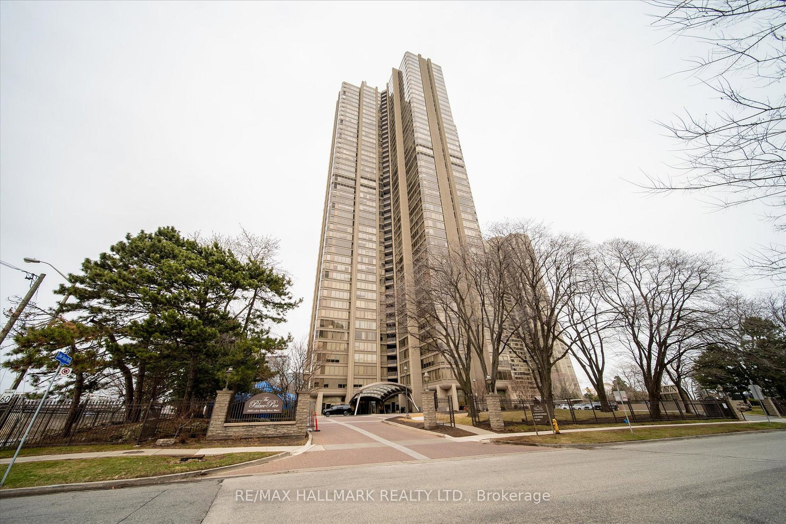 2045-lakeshore-boulevard-w-etobicoke-ontario-w12966296