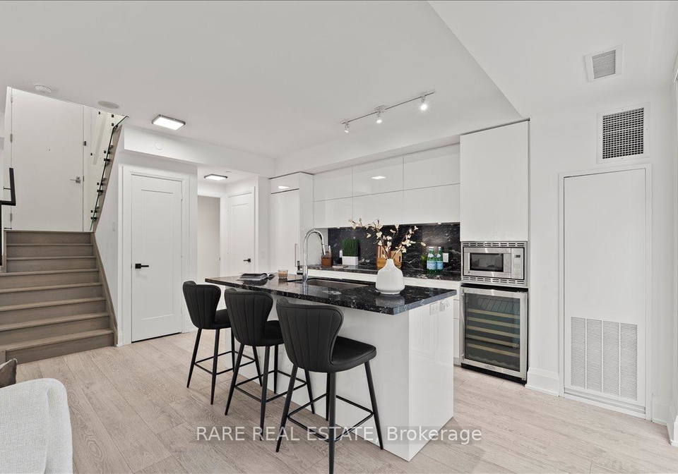 110-marine-parade-drive-etobicoke-ontario-w12966476