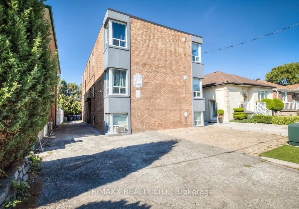 6-seventeenth-street-etobicoke-ontario-w12966620