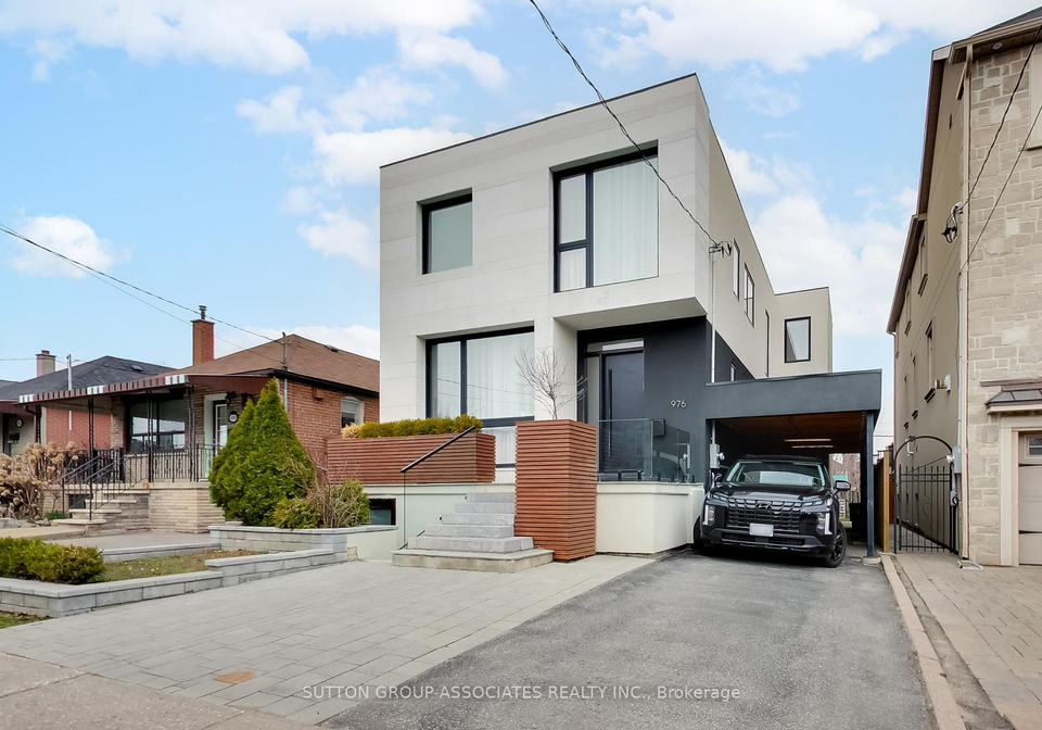 976-glencairn-avenue-north-york-ontario-w12966798