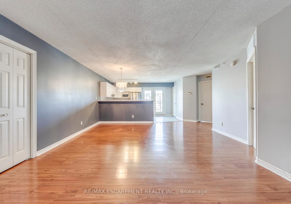 1411-walkers-line-burlington-ontario-w12966888