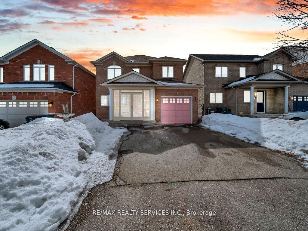 118-queen-mary-drive-brampton-ontario-w12967178