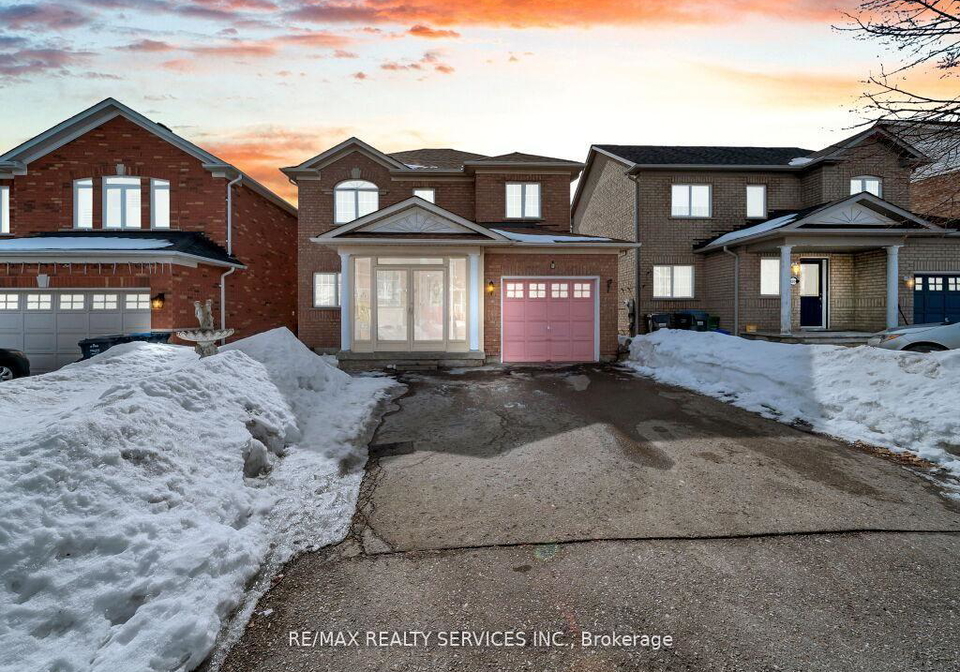 118-queen-mary-drive-brampton-ontario-w12967178