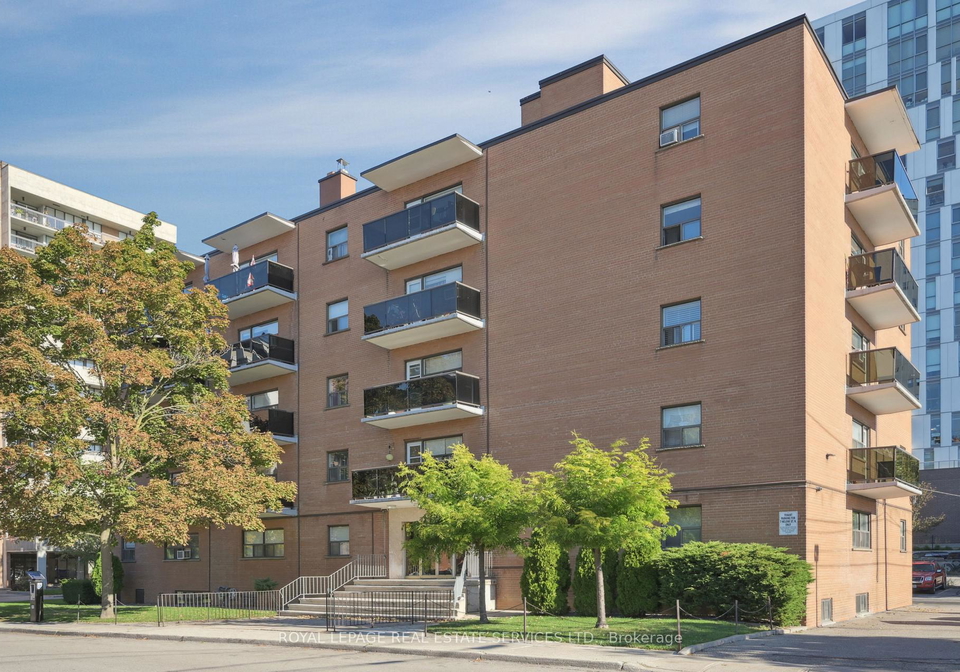 7-helene-street-n-mississauga-ontario-w12967328