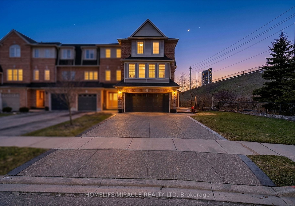 102-decker-hollow-circle-brampton-ontario-w12967638