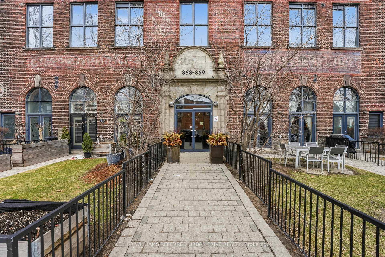 363-sorauren-avenue-toronto-ontario-w12967816
