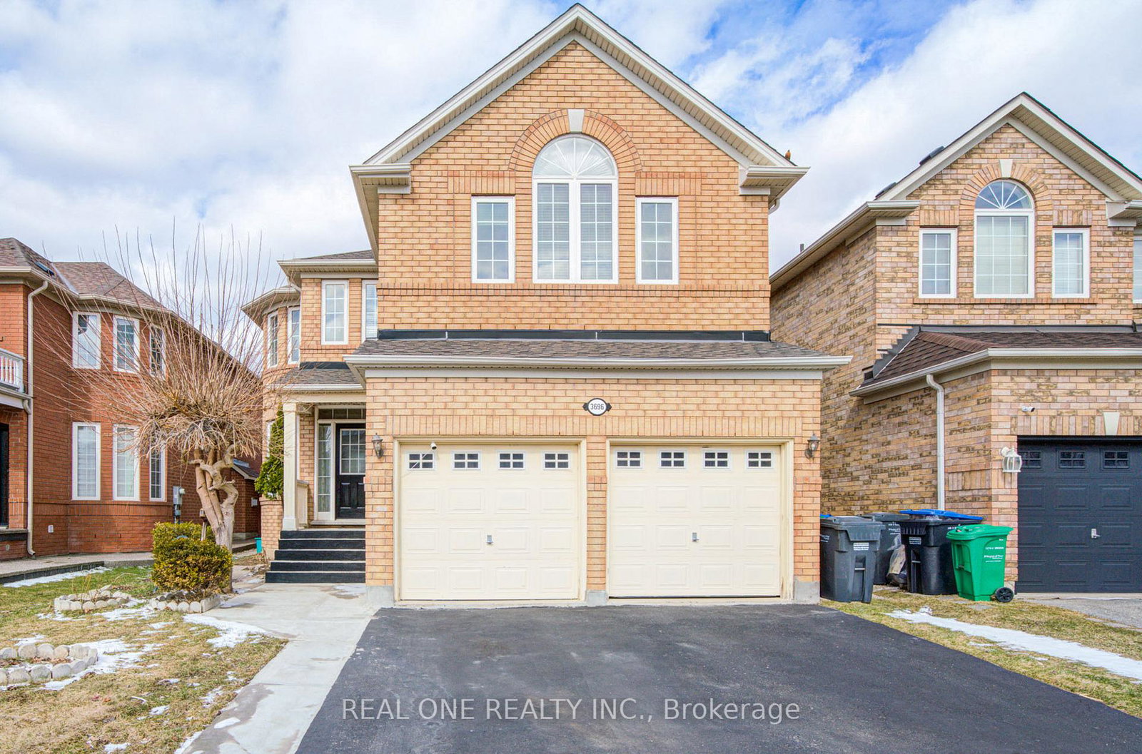 3696-waterfall-crescent-mississauga-ontario-w12968030