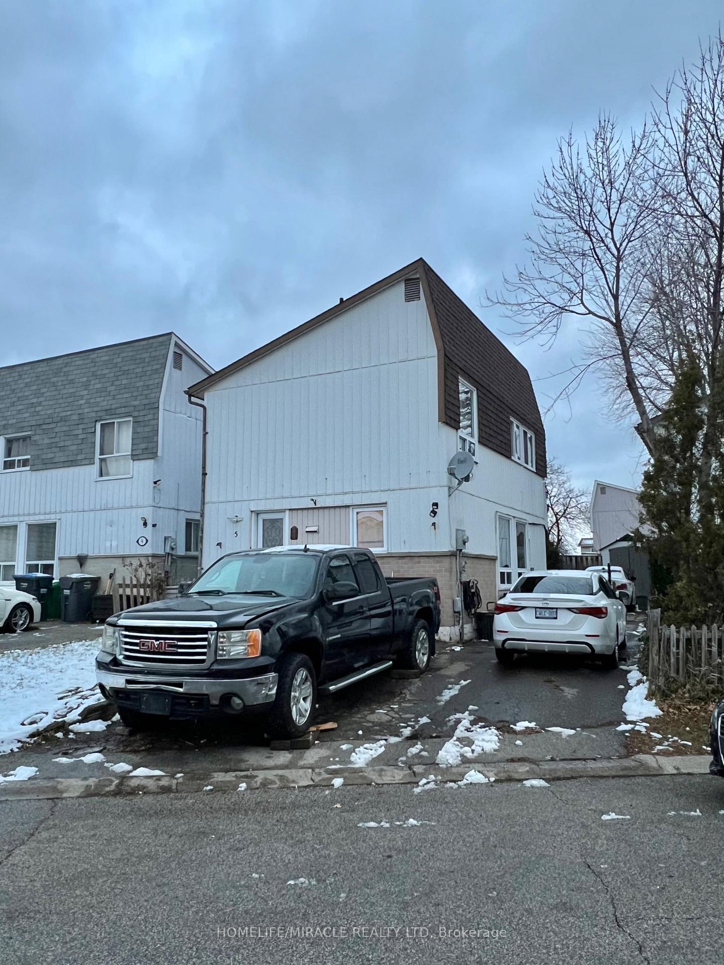 5-glencairn-square-brampton-ontario-w12968390