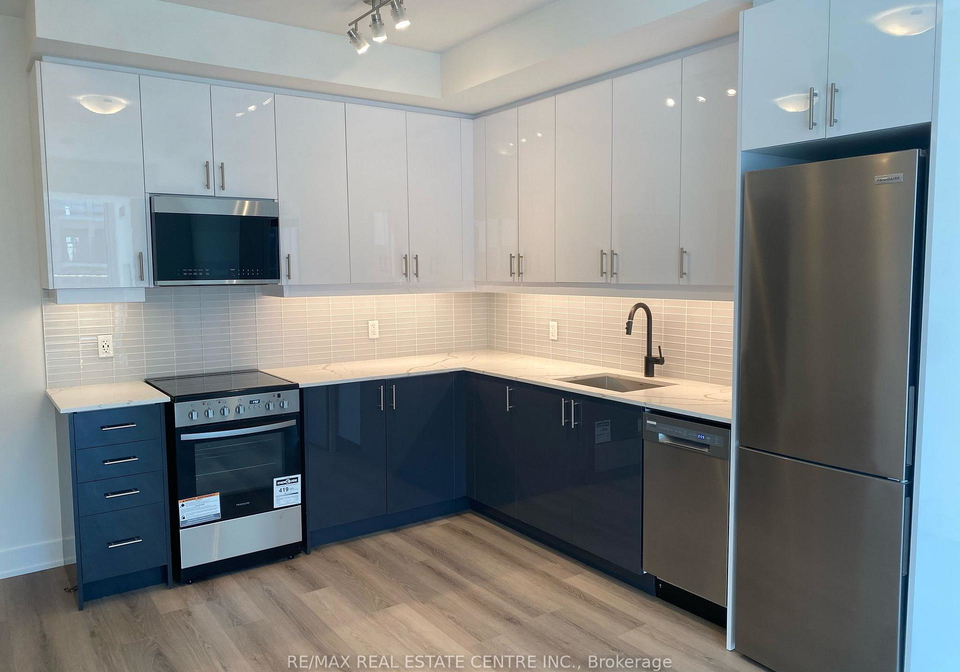 2333-khalsa-gate-oakville-ontario-w12968598