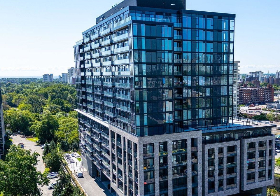 86-dundas-street-e-mississauga-ontario-w12968710