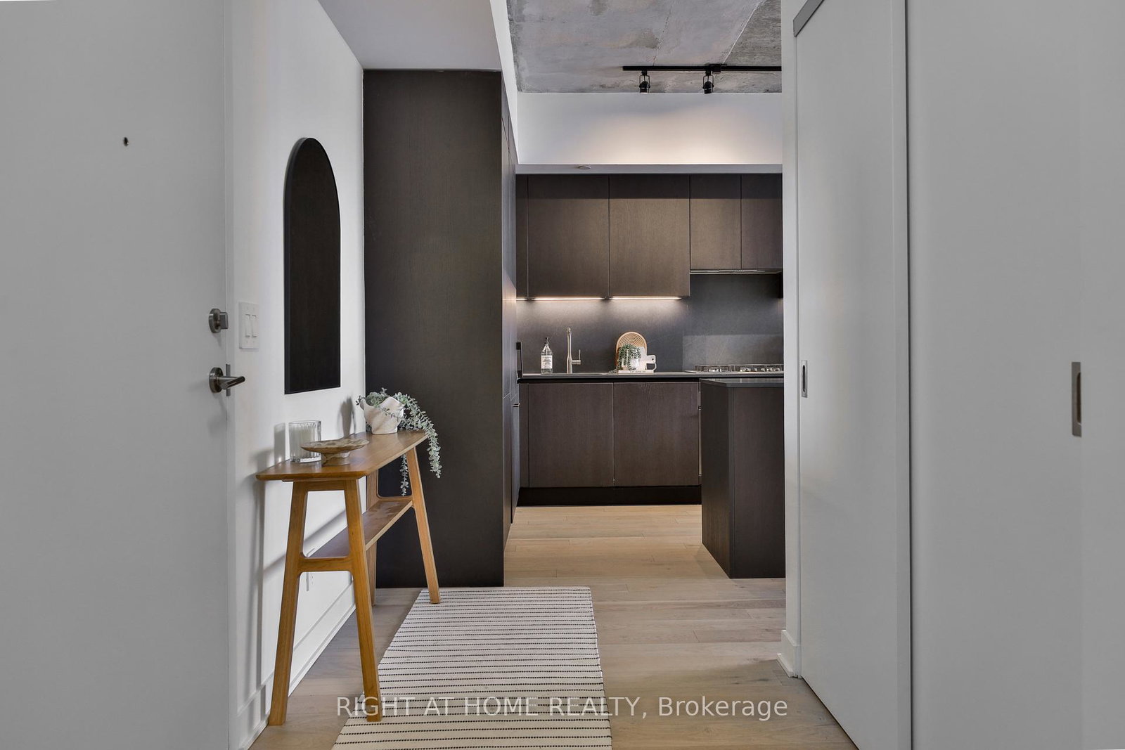 2720-dundas-street-w-toronto-ontario-w12969384