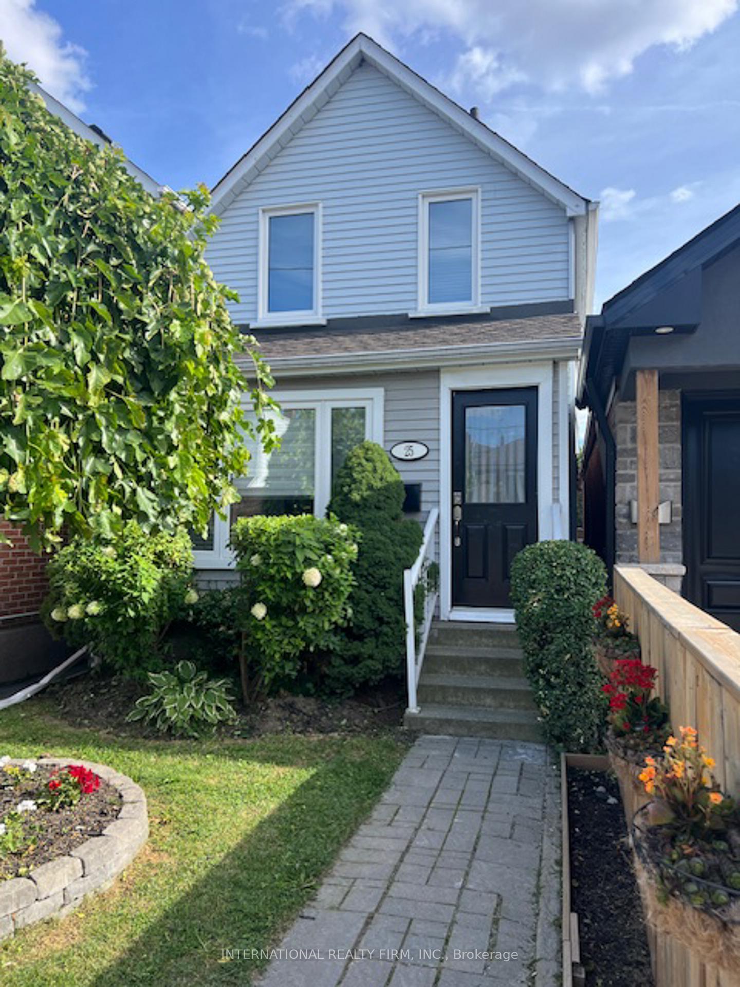 25-teignmouth-avenue-toronto-ontario-w12969468
