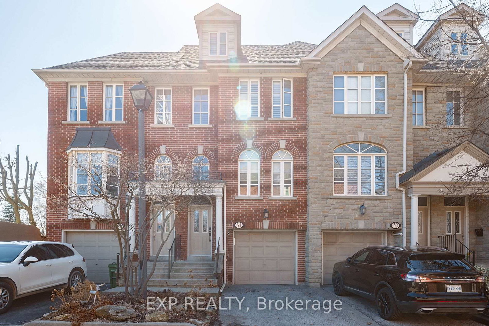 31-brownstone-lane-etobicoke-ontario-w12969650