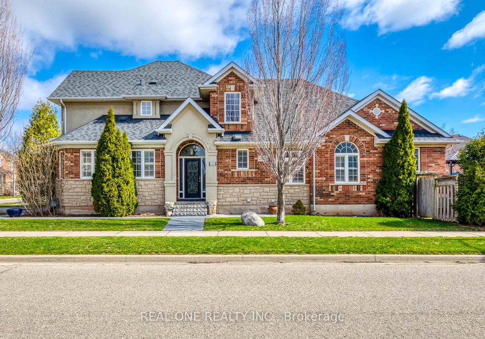 2363-parkglen-avenue-oakville-ontario-w12969814