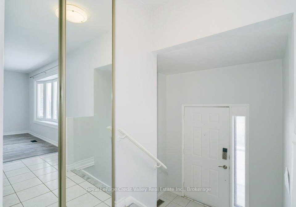 376-hansen-road-n-brampton-ontario-w12970386