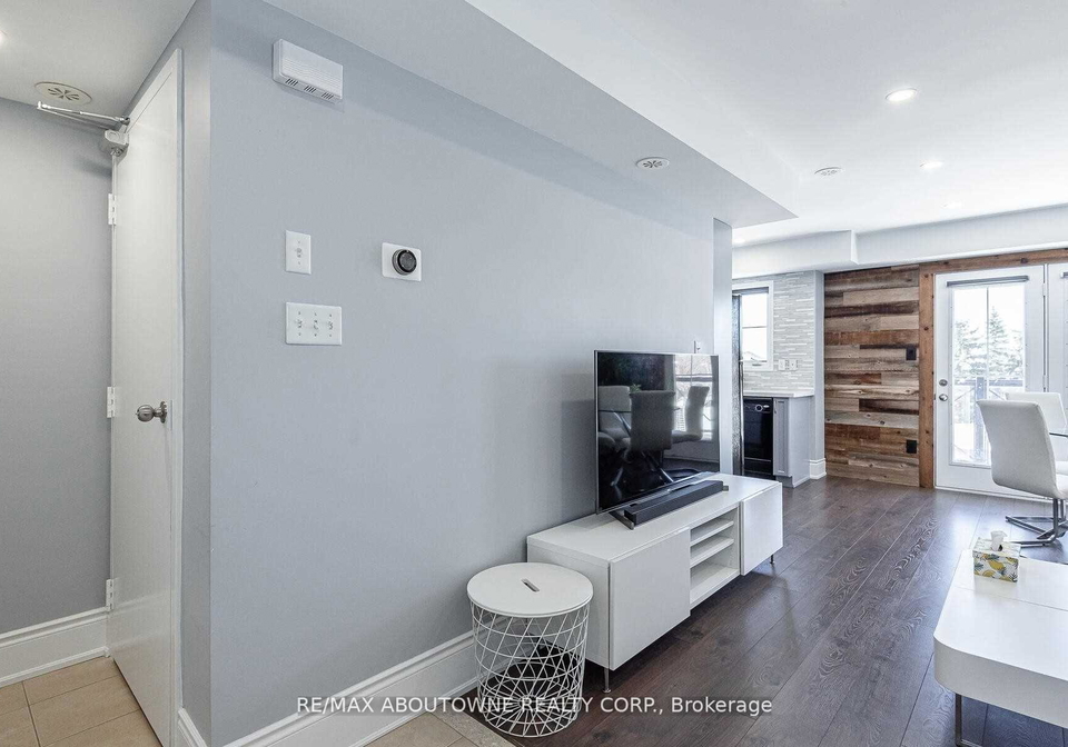 2557-sixth-line-oakville-ontario-w12970660