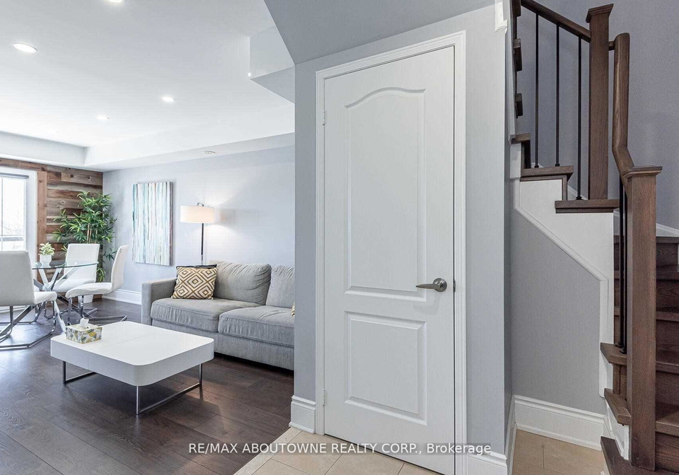2557-sixth-line-oakville-ontario-w12970660