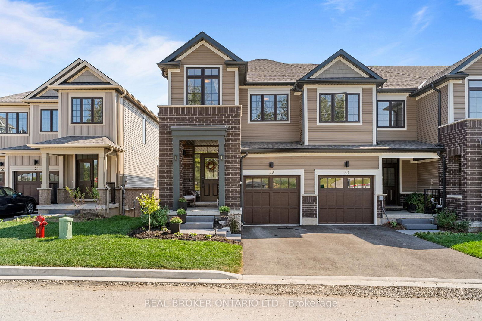 690-broadway-orangeville-ontario-w12970798