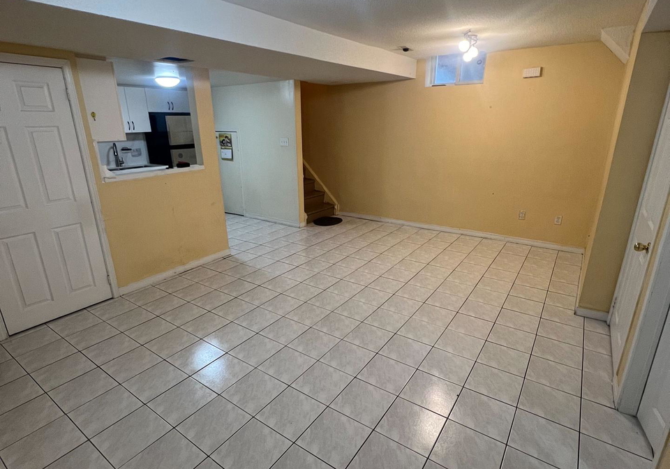 558-kaiser-drive-mississauga-ontario-w12971216